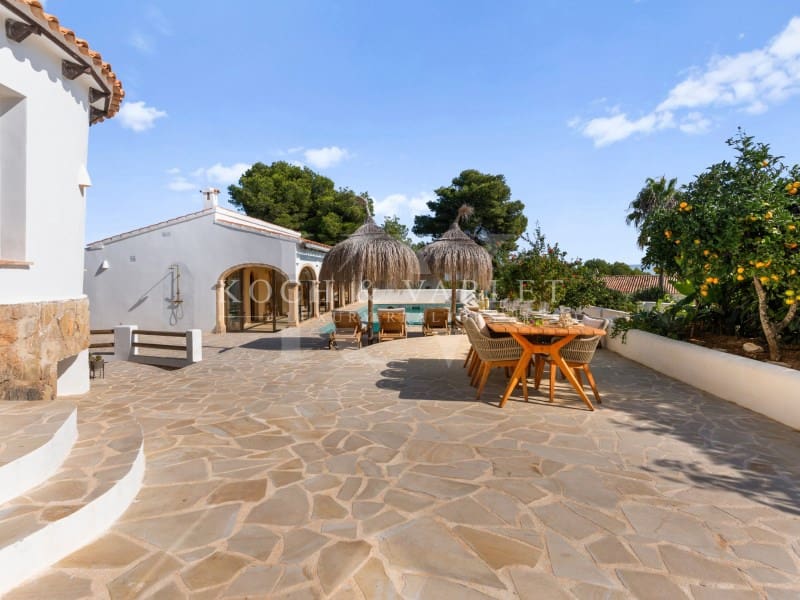 4 makuuhuone Huvila myytävänä paikassa Javea / Xabia mukana uima-altaan 
autotalli - 1 595 000 € (Ref: 9369021)