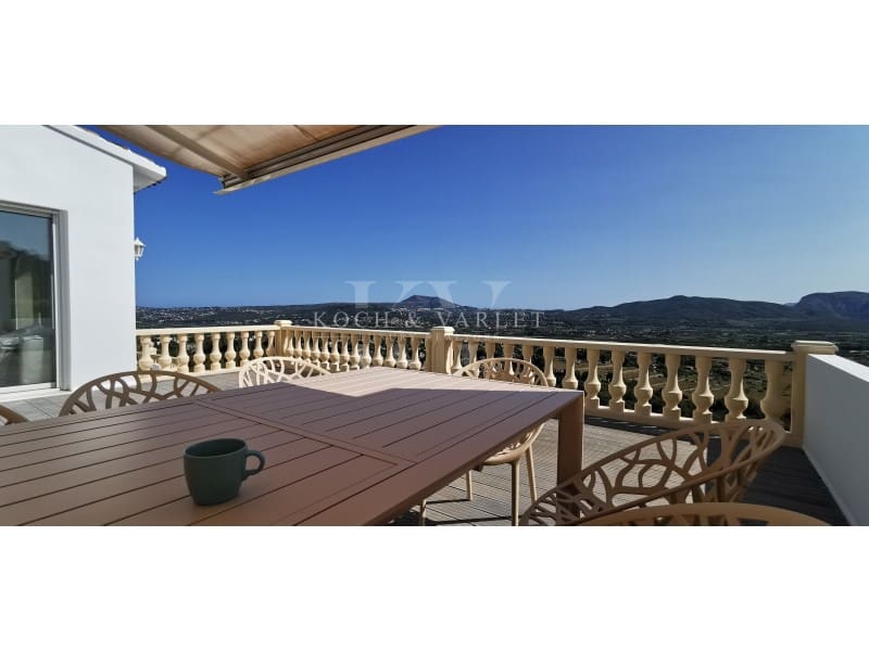 4 Zimmer Villa zu verkaufen in Javea / Xabia mit Pool - 995.000 € (Ref: 9481283)