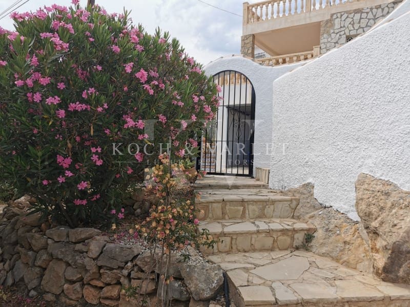 4 Zimmer Villa zu verkaufen in Javea / Xabia mit Pool - 995.000 € (Ref: 9481283)