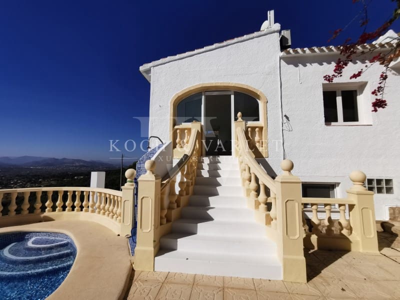 4 Zimmer Villa zu verkaufen in Javea / Xabia mit Pool - 995.000 € (Ref: 9481283)