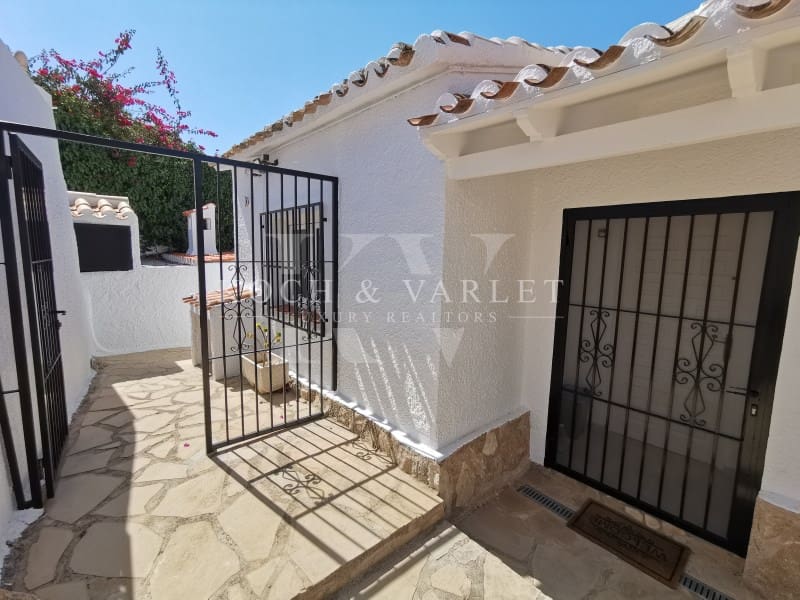 4 Zimmer Villa zu verkaufen in Javea / Xabia mit Pool - 995.000 € (Ref: 9481283)