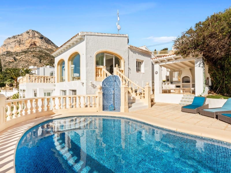 4 makuuhuone Huvila myytävänä paikassa Javea / Xabia mukana uima-altaan - 995 000 € (Ref: 9481283)