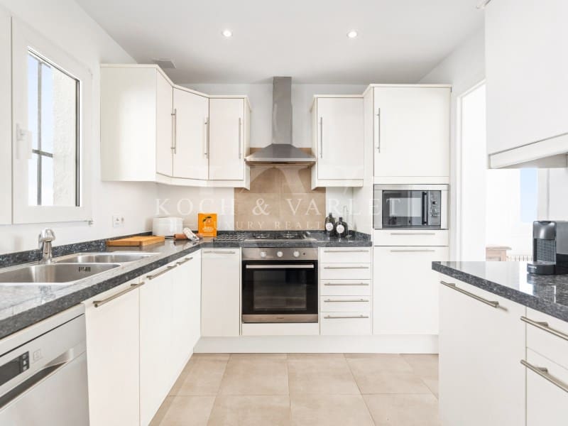 4 makuuhuone Huvila myytävänä paikassa Javea / Xabia mukana uima-altaan - 995 000 € (Ref: 9481283)