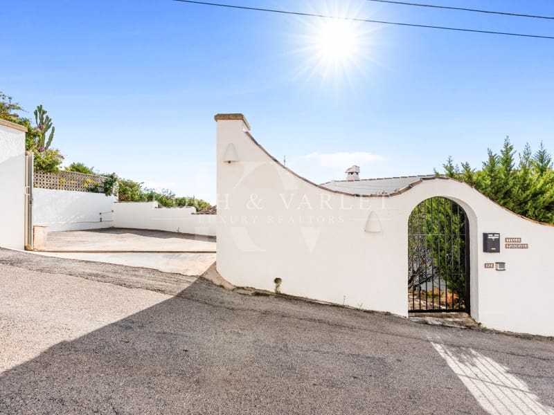 4 makuuhuone Huvila myytävänä paikassa Javea / Xabia mukana uima-altaan - 995 000 € (Ref: 9481283)