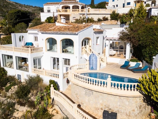4 soveværelse Villa til salg i Partida Tosal - Zona del Castellans, Javea / Xàbia med swimmingpool - € 995.000 (Ref: 9481283)