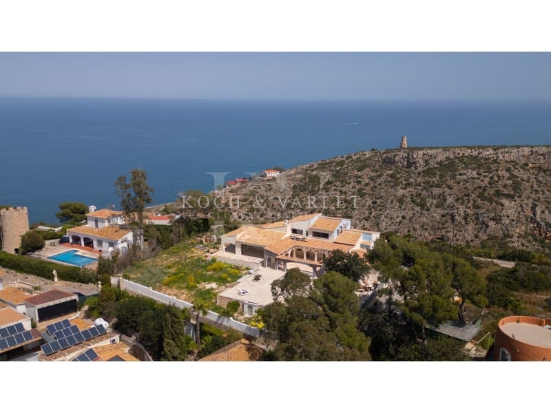 4 slaapkamer Villa te koop in Denia met zwembad garage - € 3.600.000 (Ref: 9524704)