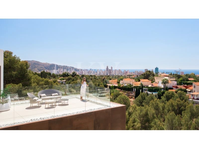 Chalet de 4 habitaciones en Benidorm en venta con piscina garaje - 2.825.000 € (Ref: 9524705)