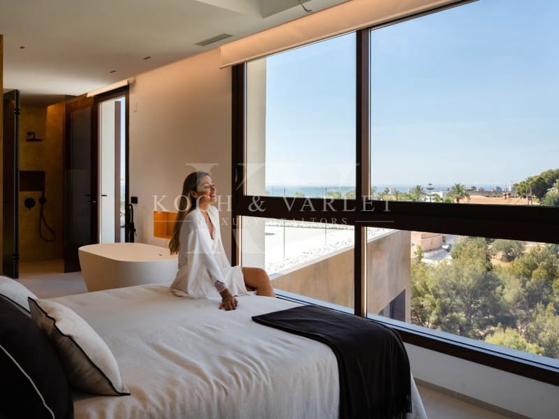 Chalet de 4 habitaciones en Benidorm en venta con piscina garaje - 2.825.000 € (Ref: 9524705)