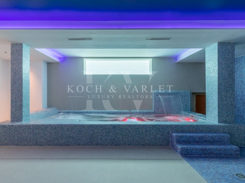 Chalet de 4 habitaciones en Benidorm en venta con piscina garaje - 2.825.000 € (Ref: 9524705)