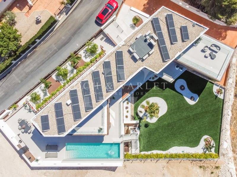 Chalet de 4 habitaciones en Benidorm en venta con piscina garaje - 2.825.000 € (Ref: 9524705)