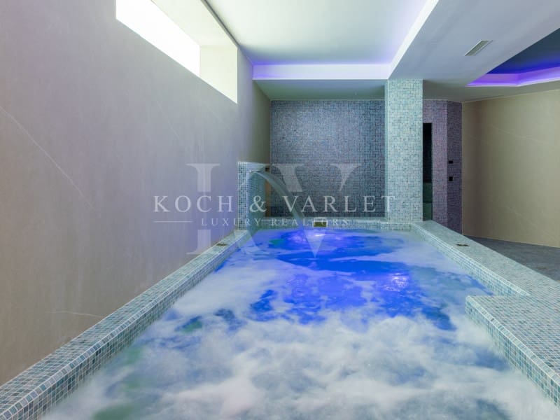 Chalet de 4 habitaciones en Benidorm en venta con piscina garaje - 2.825.000 € (Ref: 9524705)