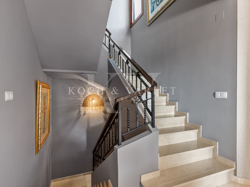 6 soveværelse Villa til salg i Altea med swimmingpool garage - € 2.700.000 (Ref: 9528679)