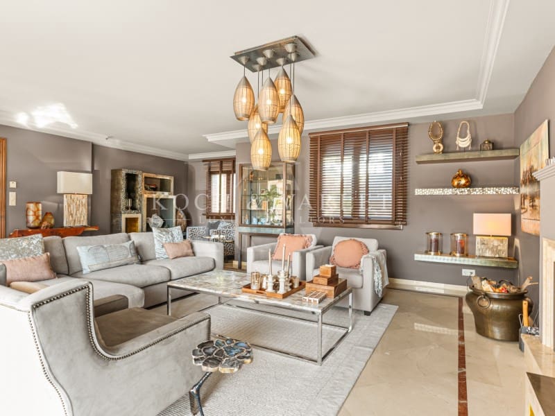 6 soveværelse Villa til salg i Altea med swimmingpool garage - € 2.700.000 (Ref: 9528679)