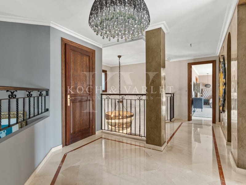 6 soveværelse Villa til salg i Altea med swimmingpool garage - € 2.700.000 (Ref: 9528679)