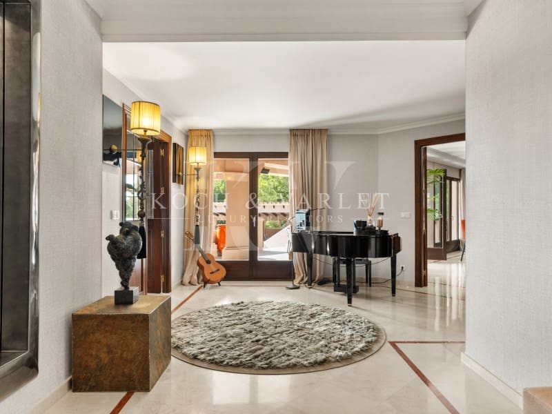 6 soveværelse Villa til salg i Altea med swimmingpool garage - € 2.700.000 (Ref: 9528679)