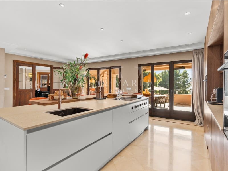 6 soveværelse Villa til salg i Altea med swimmingpool garage - € 2.700.000 (Ref: 9528679)