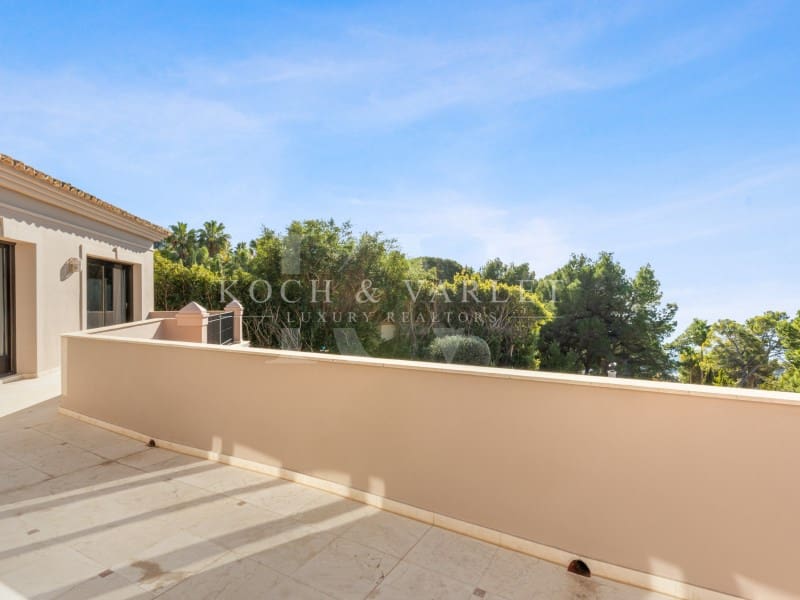 6 soveværelse Villa til salg i Altea med swimmingpool garage - € 2.700.000 (Ref: 9528679)