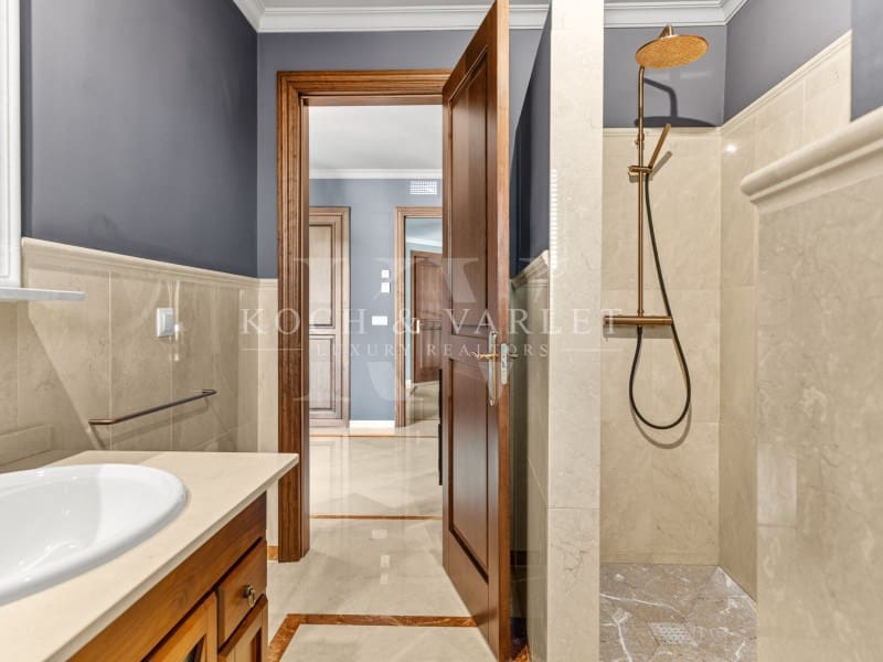 6 soveværelse Villa til salg i Altea med swimmingpool garage - € 2.700.000 (Ref: 9528679)