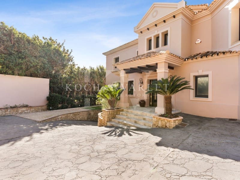 6 soveværelse Villa til salg i Altea med swimmingpool garage - € 2.700.000 (Ref: 9528679)