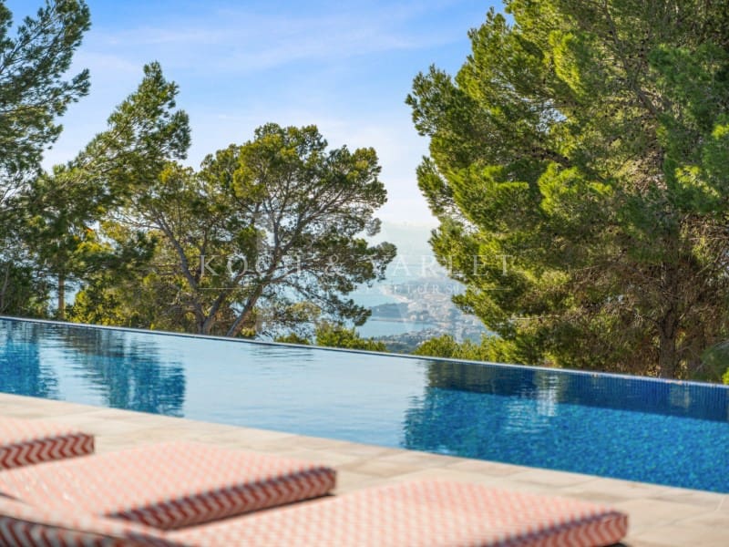 6 soveværelse Villa til salg i Altea med swimmingpool garage - € 2.700.000 (Ref: 9528679)