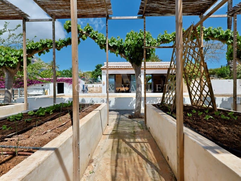 4 soveværelse Finca/Landehus til salg i Javea / Xabia med swimmingpool garage - € 1.395.000 (Ref: 9562044)