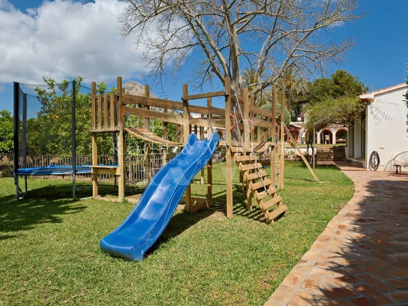 4 soveværelse Finca/Landehus til salg i Javea / Xabia med swimmingpool garage - € 1.395.000 (Ref: 9562044)