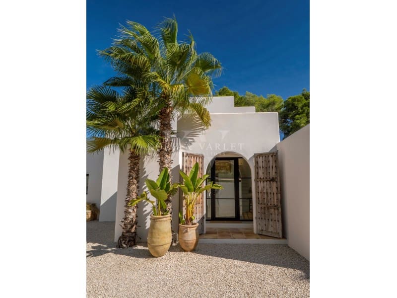 Chalet de 4 habitaciones en Javea / Xàbia en venta con piscina - 2.195.000 € (Ref: 9608213)