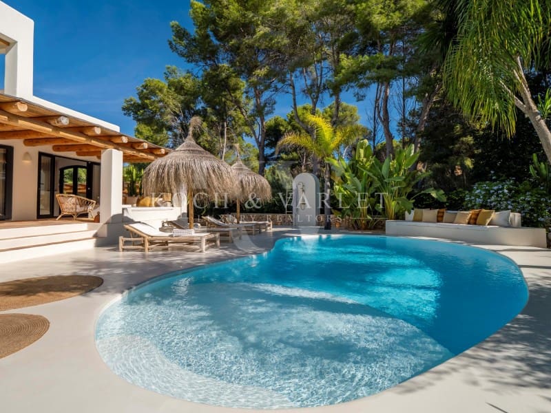 Chalet de 4 habitaciones en Javea / Xàbia en venta con piscina - 2.195.000 € (Ref: 9608213)