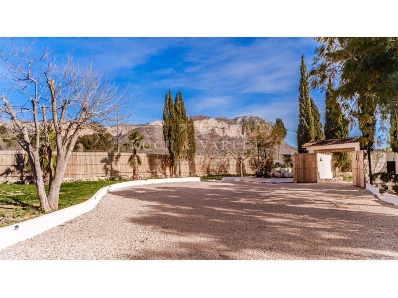 5 bedroom Finca/Country House for sale in Jesus Pobre with garage - € 1,550,000 (Ref: 9634488)