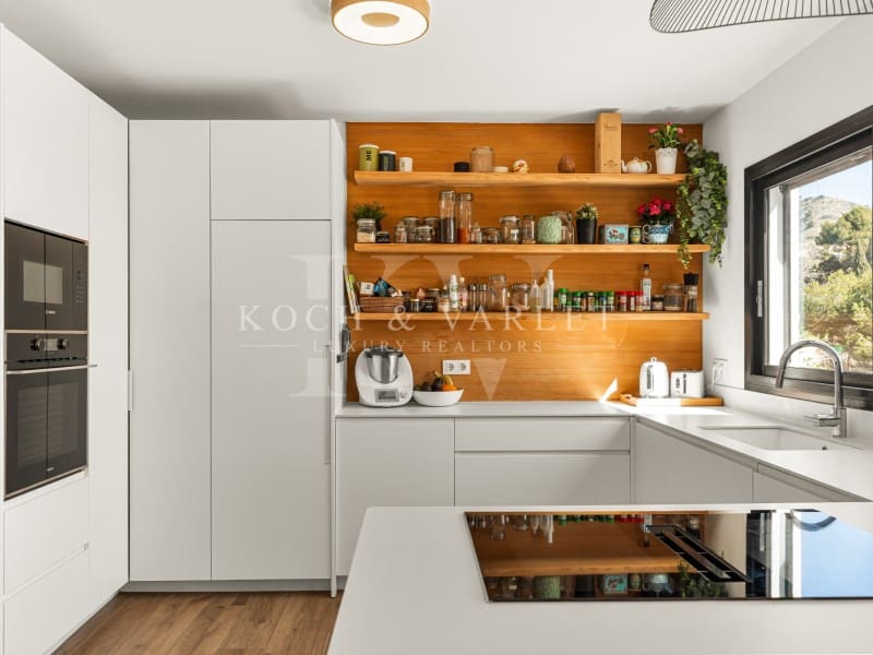 4 sypialnia Willa na sprzedaż w Javea / Xabia z basenem - 1 150 000 € (Ref: 9670520)