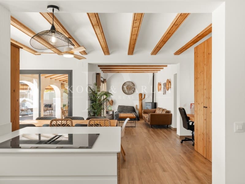 4 sypialnia Willa na sprzedaż w Javea / Xabia z basenem - 1 150 000 € (Ref: 9670520)