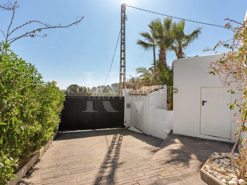 4 sypialnia Willa na sprzedaż w Javea / Xabia z basenem - 1 150 000 € (Ref: 9670520)