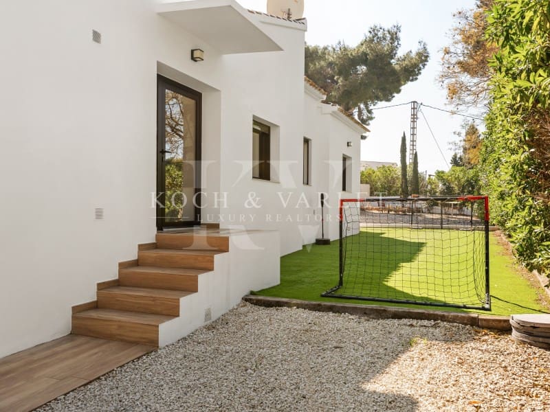 4 sypialnia Willa na sprzedaż w Javea / Xabia z basenem - 1 150 000 € (Ref: 9670520)