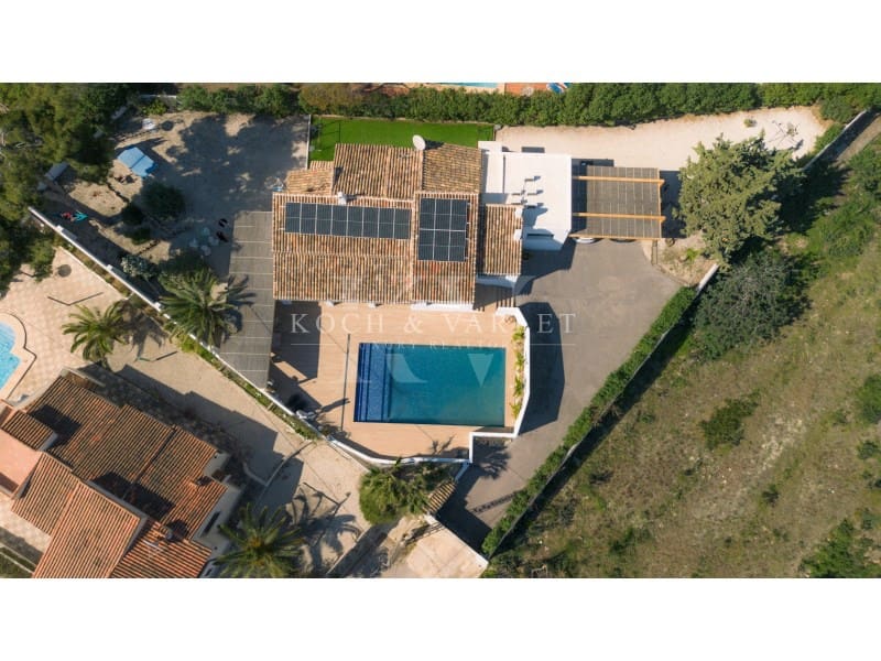 4 sypialnia Willa na sprzedaż w Javea / Xabia z basenem - 1 150 000 € (Ref: 9670520)