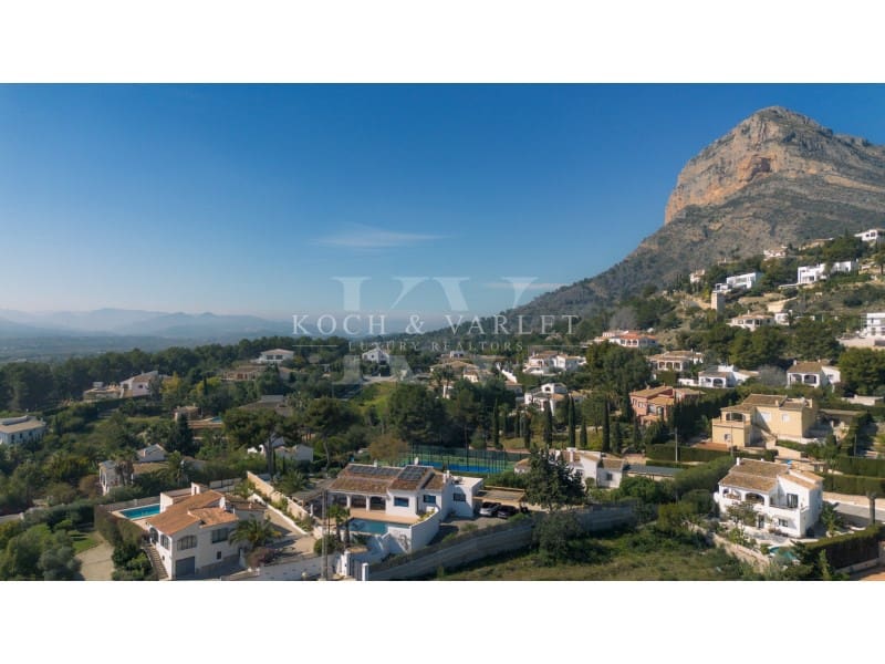 4 sypialnia Willa na sprzedaż w Javea / Xabia z basenem - 1 150 000 € (Ref: 9670520)