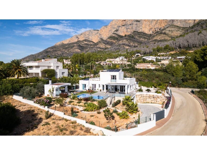 5 sovrum Villa till salu i Javea / Xabia med pool garage - 1 780 000 € (Ref: 9778015)