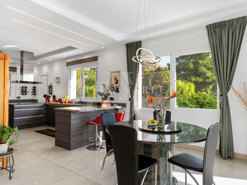 5 sovrum Villa till salu i Javea / Xabia med pool garage - 1 780 000 € (Ref: 9778015)