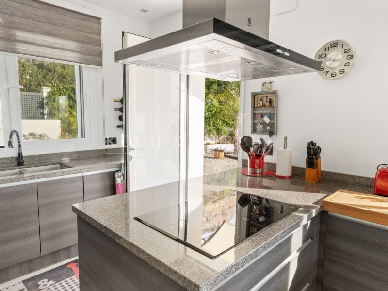 5 sovrum Villa till salu i Javea / Xabia med pool garage - 1 780 000 € (Ref: 9778015)