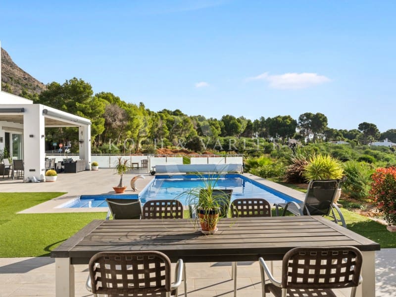 5 sovrum Villa till salu i Javea / Xabia med pool garage - 1 780 000 € (Ref: 9778015)