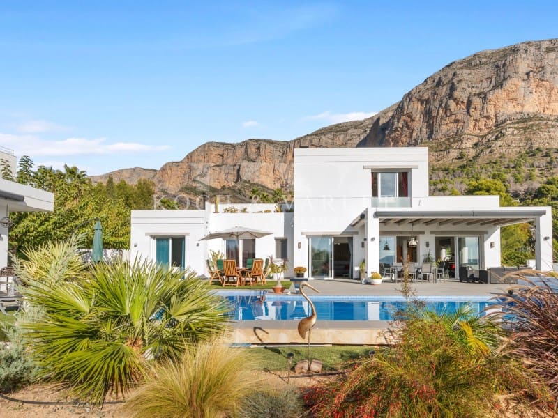 5 sovrum Villa till salu i Javea / Xabia med pool garage - 1 780 000 € (Ref: 9778015)