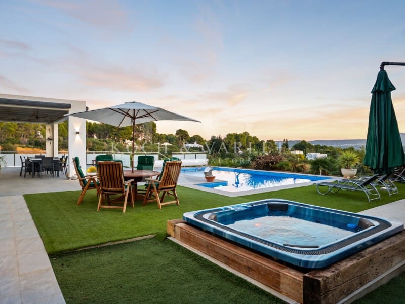 5 sovrum Villa till salu i Javea / Xabia med pool garage - 1 780 000 € (Ref: 9778015)