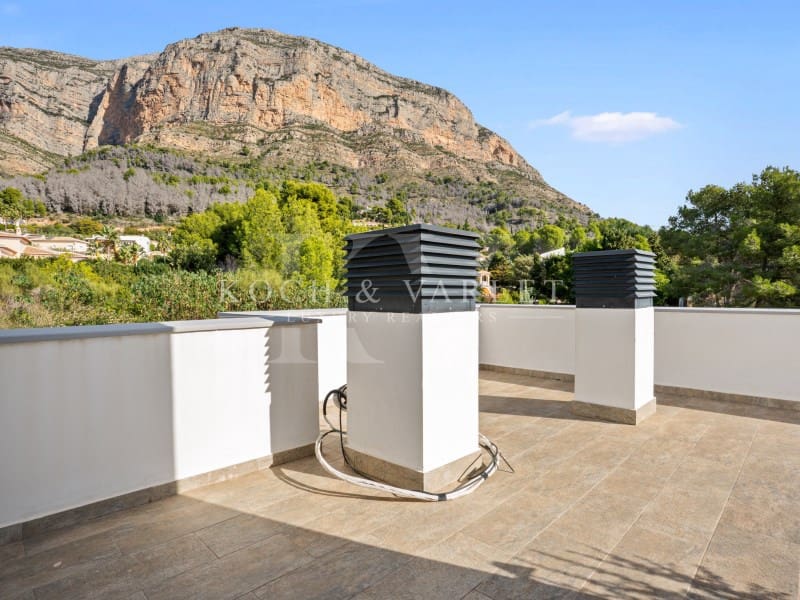 5 sovrum Villa till salu i Javea / Xabia med pool garage - 1 780 000 € (Ref: 9778015)