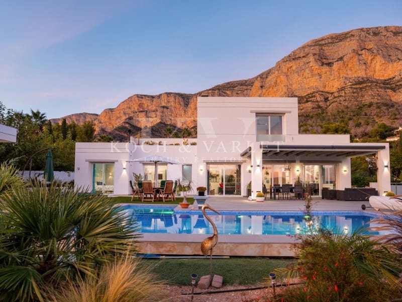 5 sovrum Villa till salu i Javea / Xabia med pool garage - 1 780 000 € (Ref: 9778015)