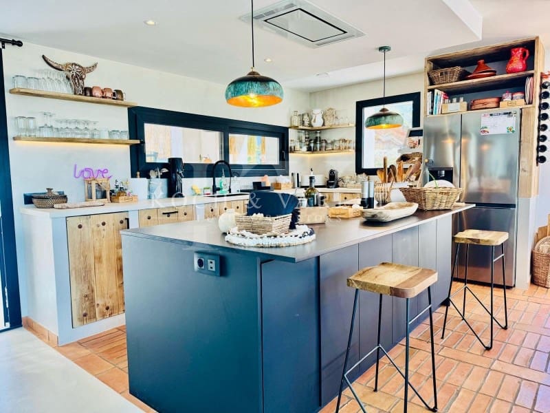 4 bedroom Villa for sale in Javea / Xabia with pool - € 1,950,000 (Ref: 9804229)