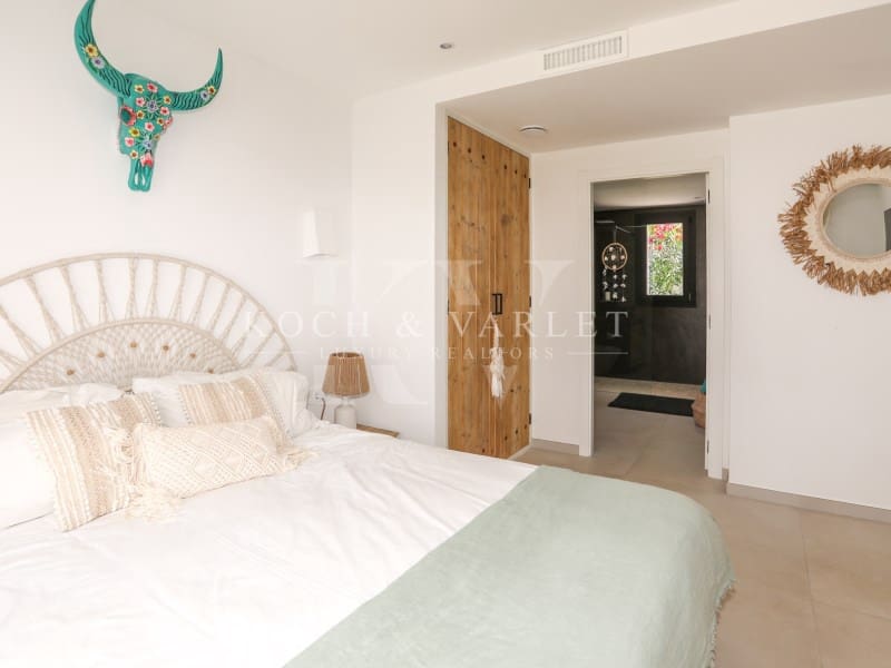 4 bedroom Villa for sale in Javea / Xabia with pool - € 1,995,000 (Ref: 9804229)