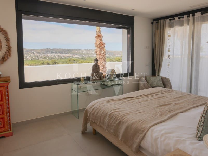 4 bedroom Villa for sale in Javea / Xabia with pool - € 1,995,000 (Ref: 9804229)
