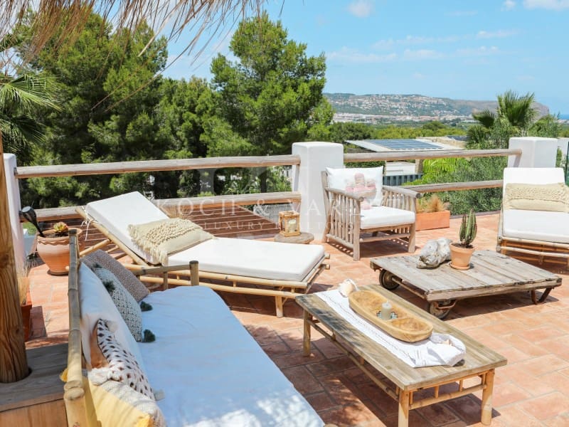 4 bedroom Villa for sale in Javea / Xabia with pool - € 1,995,000 (Ref: 9804229)