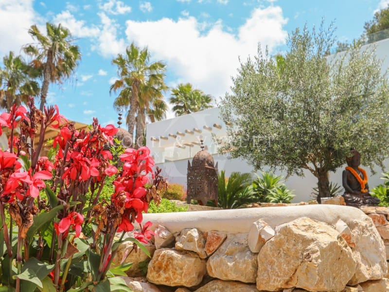 4 bedroom Villa for sale in Javea / Xabia with pool - € 1,995,000 (Ref: 9804229)