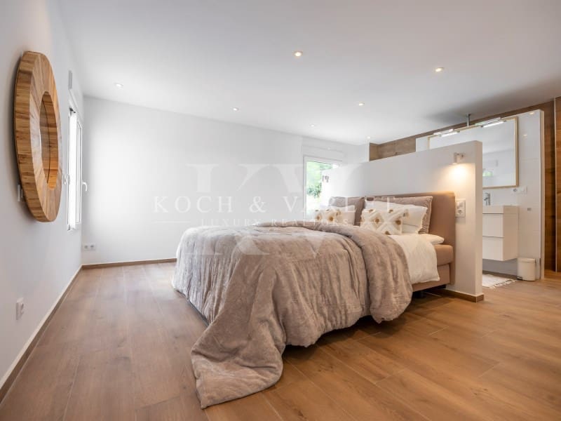 5 bedroom Villa for sale in Javea / Xabia with pool garage - € 1,795,000 (Ref: 9804230)