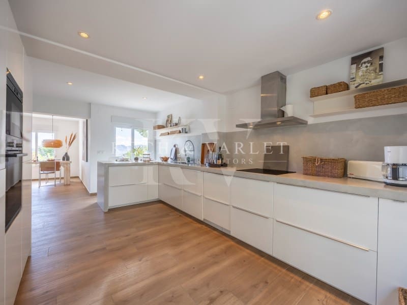 5 bedroom Villa for sale in Javea / Xabia with pool garage - € 1,795,000 (Ref: 9804230)